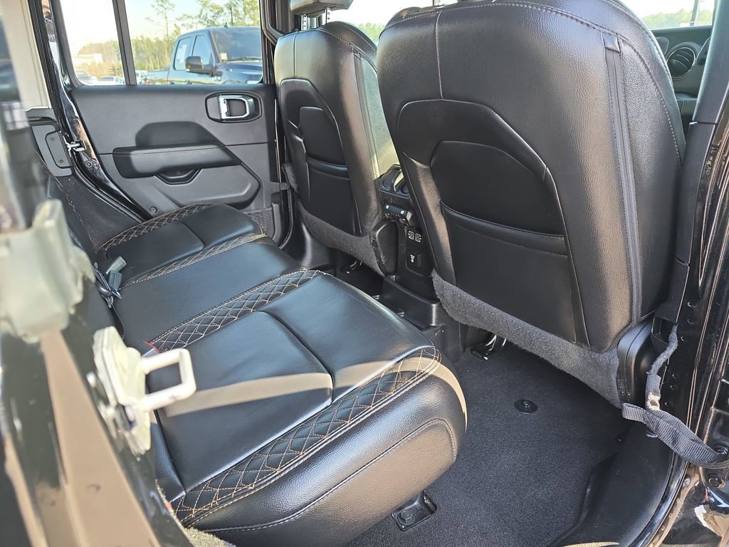 Used 2021 Jeep Wrangler Unlimited Sahara image 14
