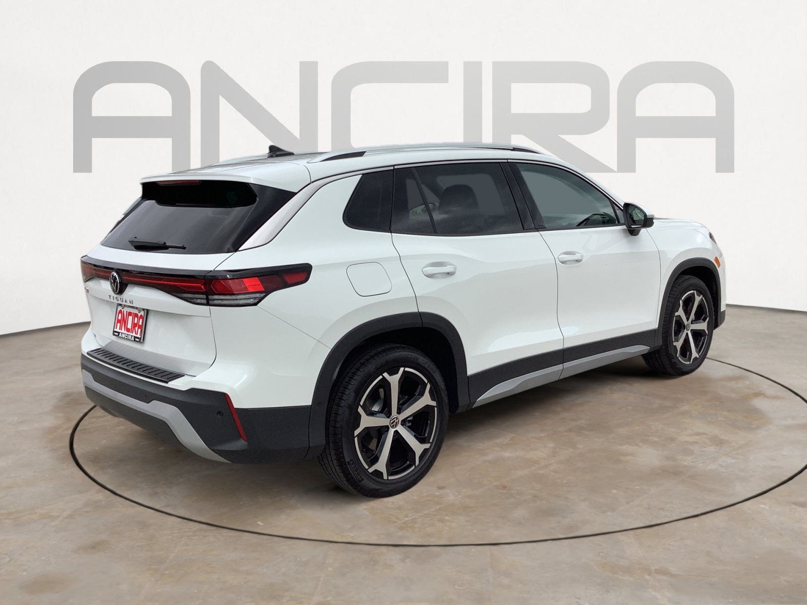 New 2026 Volkswagen Tiguan SE FWD image 8