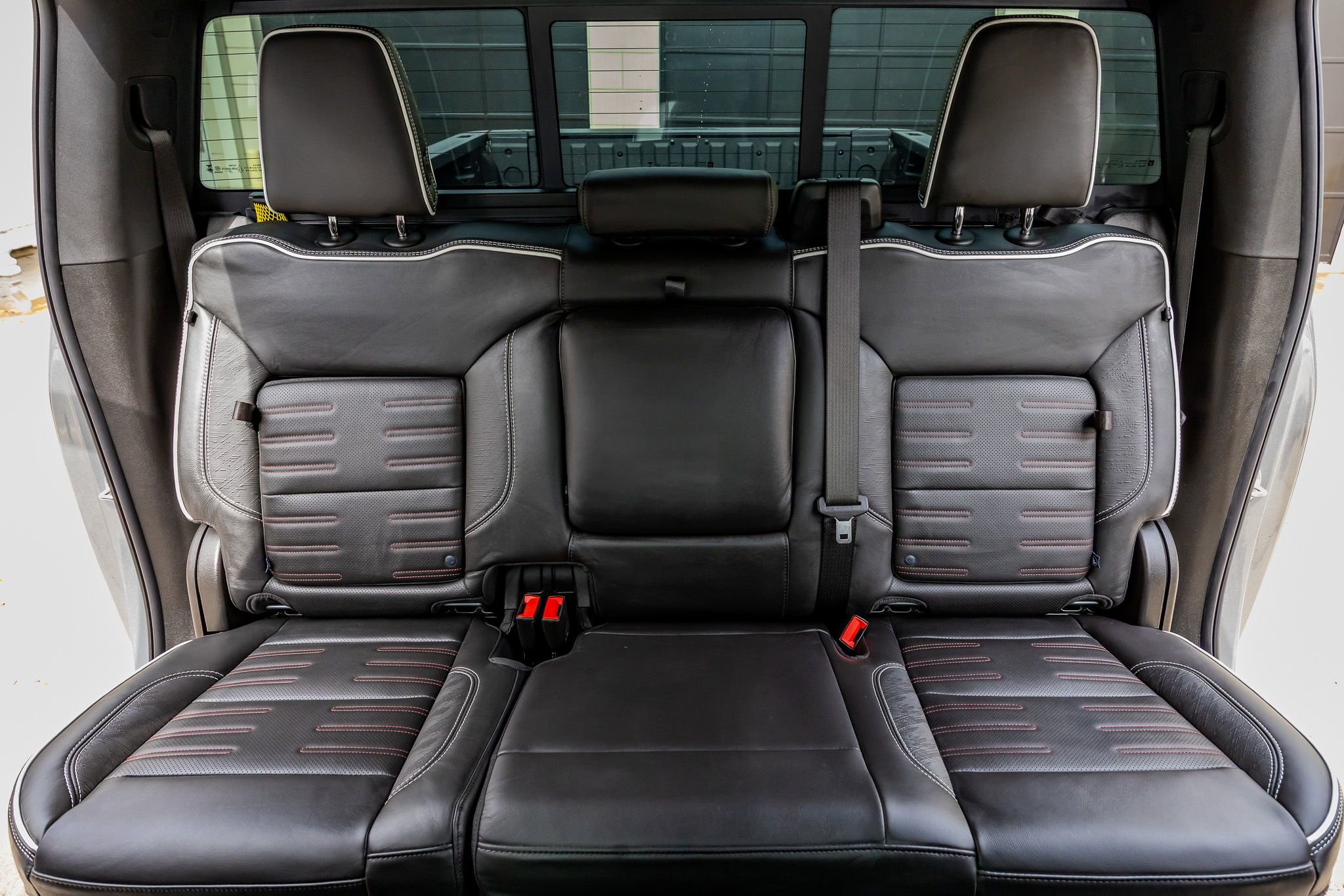 Used 2026 GMC Sierra 2500 AT4X image 35