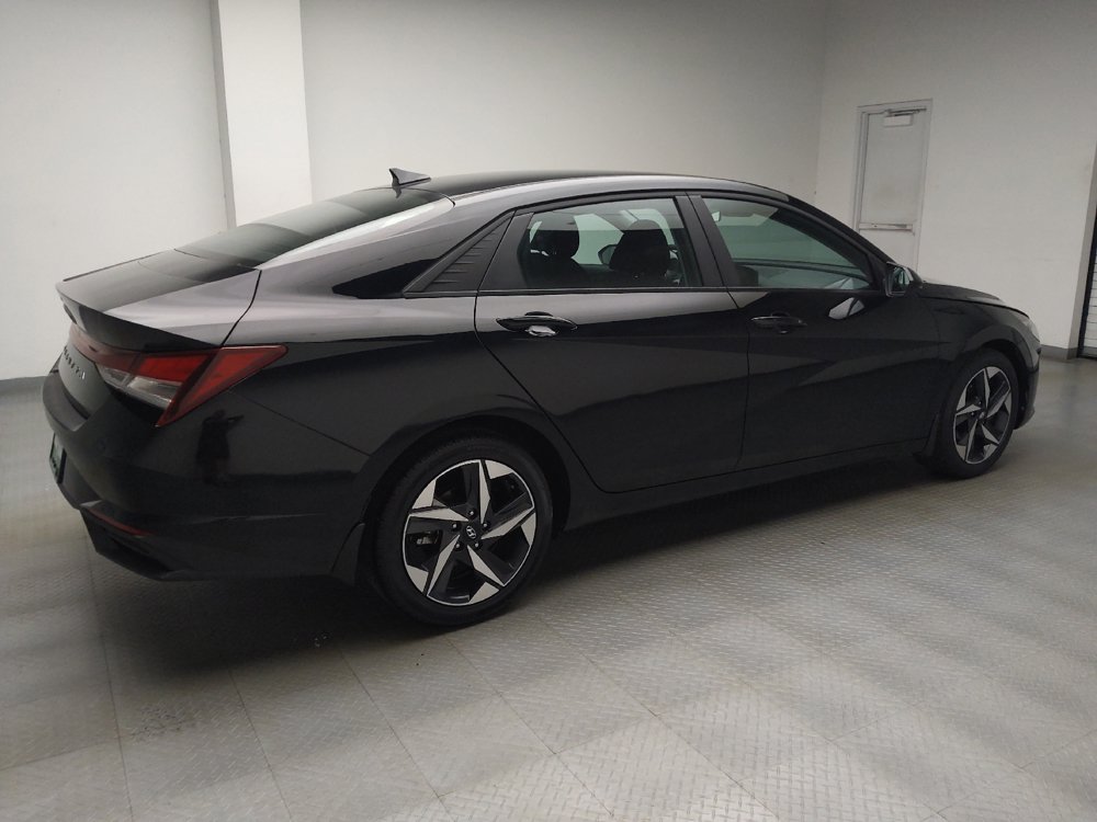 Used 2023 Hyundai Elantra SEL w/ Convenience Package FWD image 10