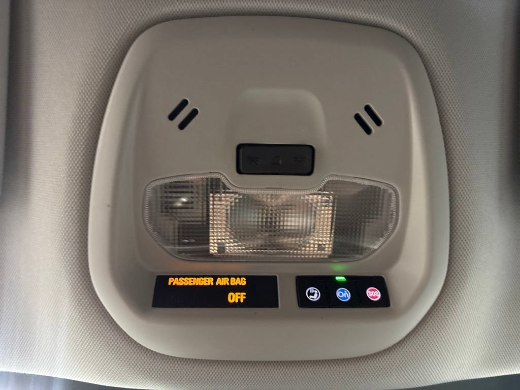 Certified 2025 Chevrolet Trax LT FWD image 25