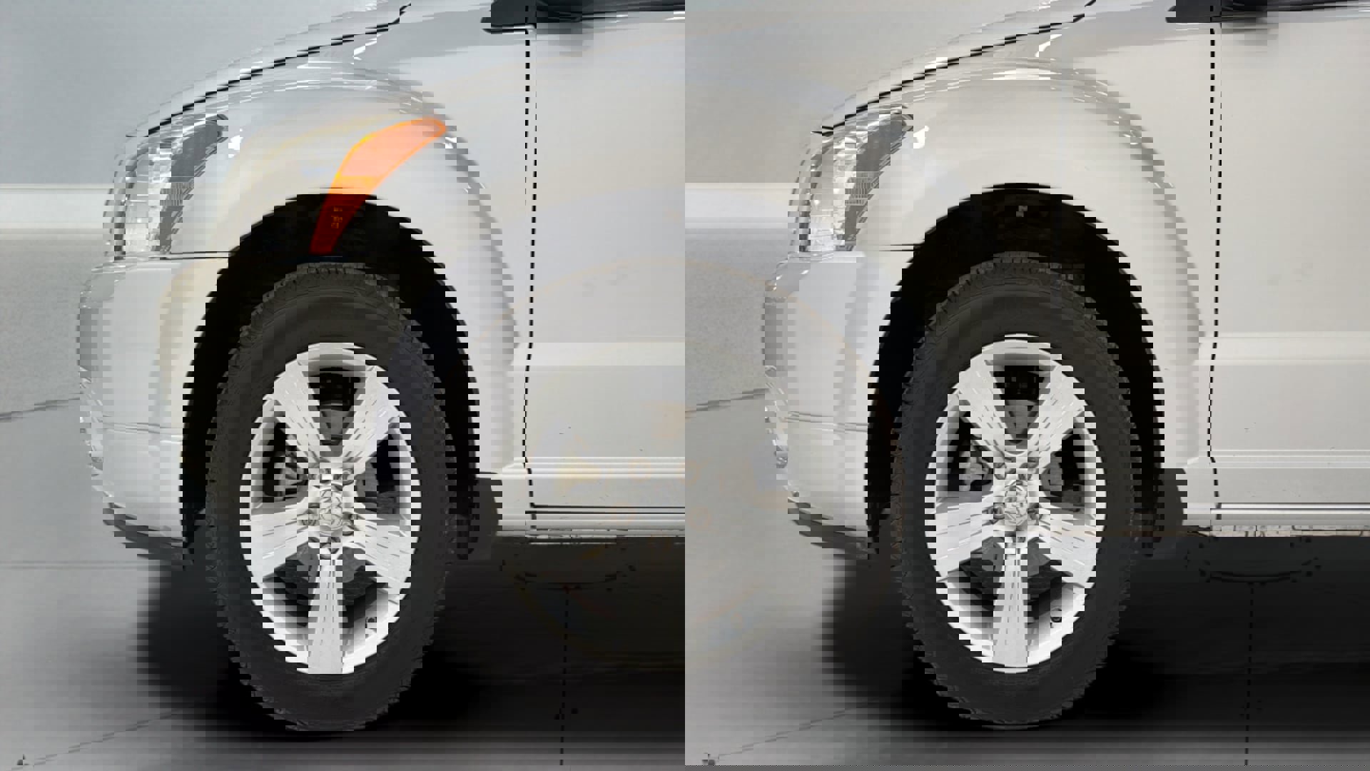 Used 2010 Dodge Caliber Mainstreet image 36