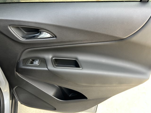 Used 2024 Chevrolet Equinox LT FWD image 17