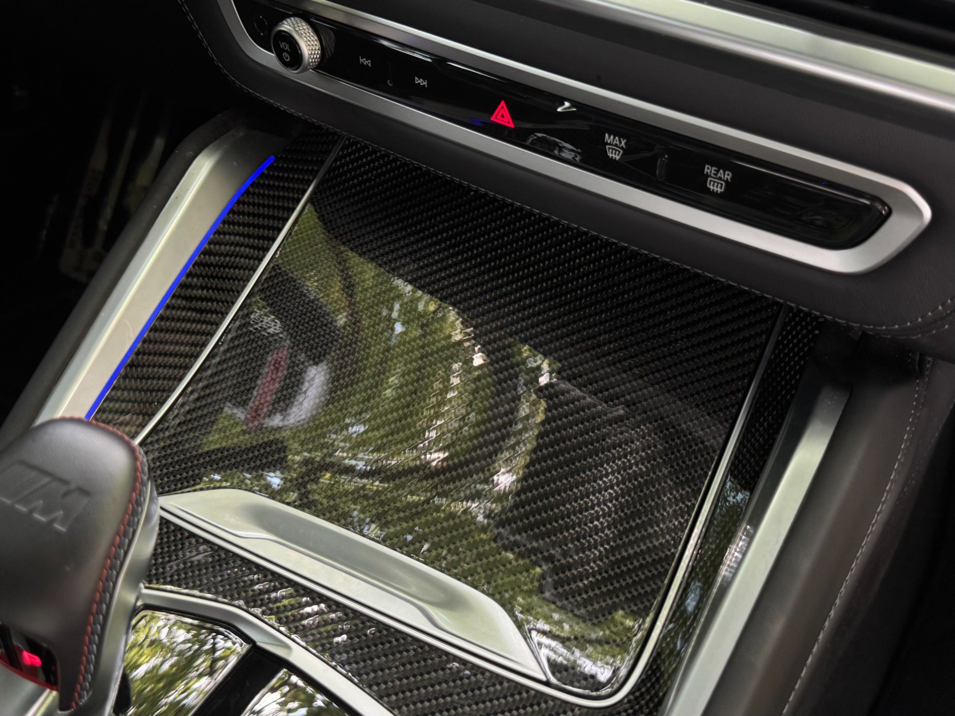 Used 2024 BMW X6 M Competition w/ Executive Package image 37