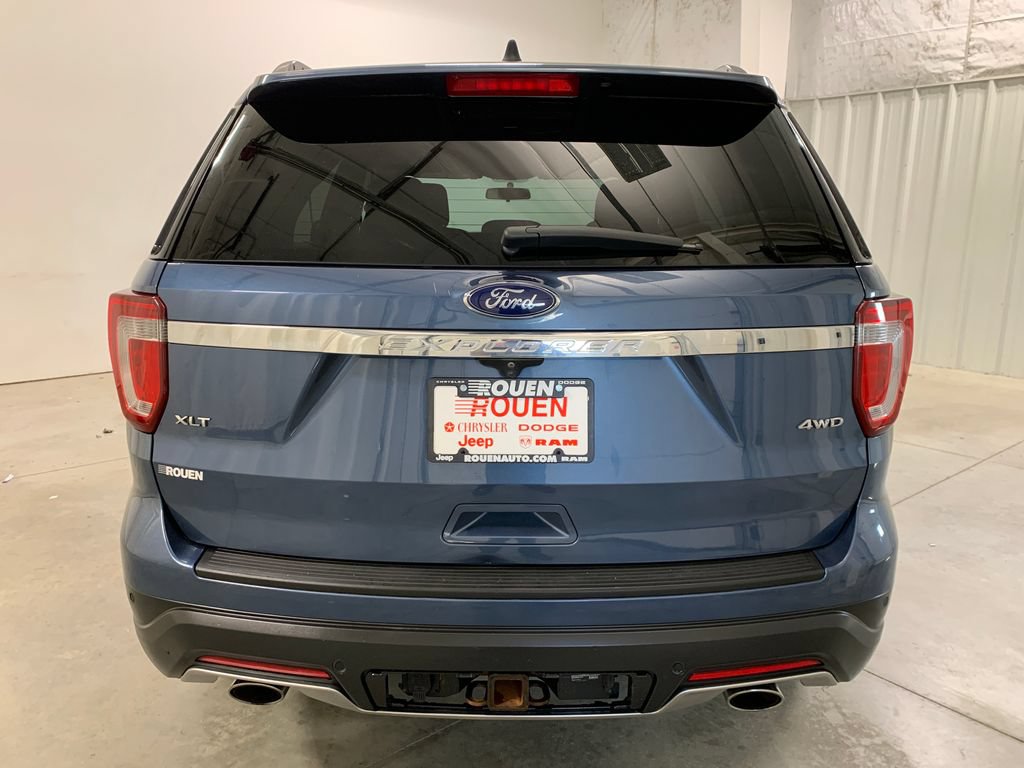 Used 2018 Ford Explorer XLT AWD/4WD image 8