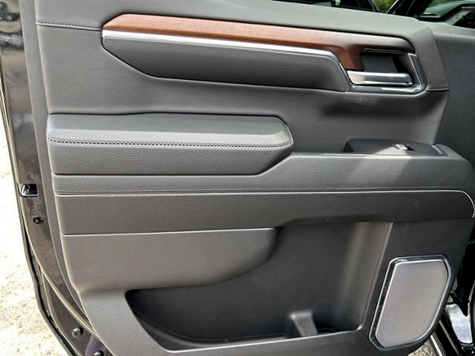 Used 2024 GMC Sierra 1500 Denali w/ Technology Package image 27