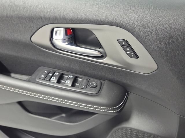 New 2027 Chrysler Pacifica Select w/ Family Tech Group FWD image 14