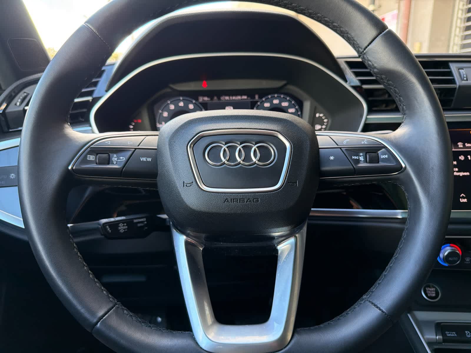 Used 2024 Audi Q3 2.0T Premium w/ Convenience Package AWD/4WD image 23