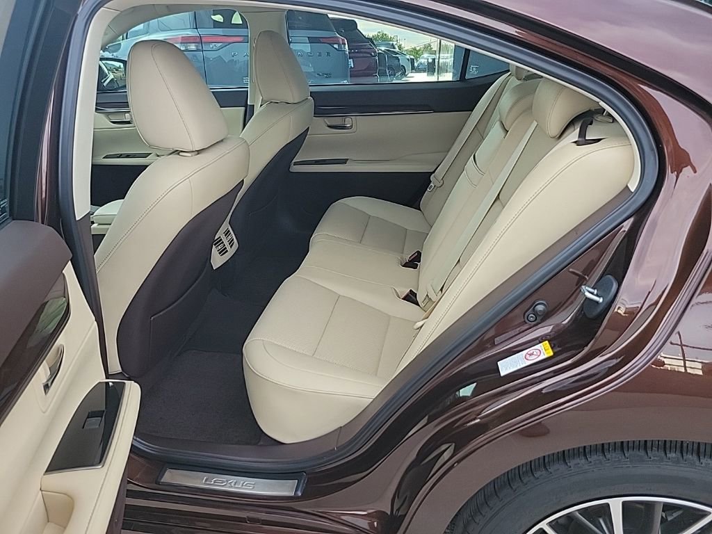 Used 2017 Lexus ES 350 w/ Navigation System Package image 12