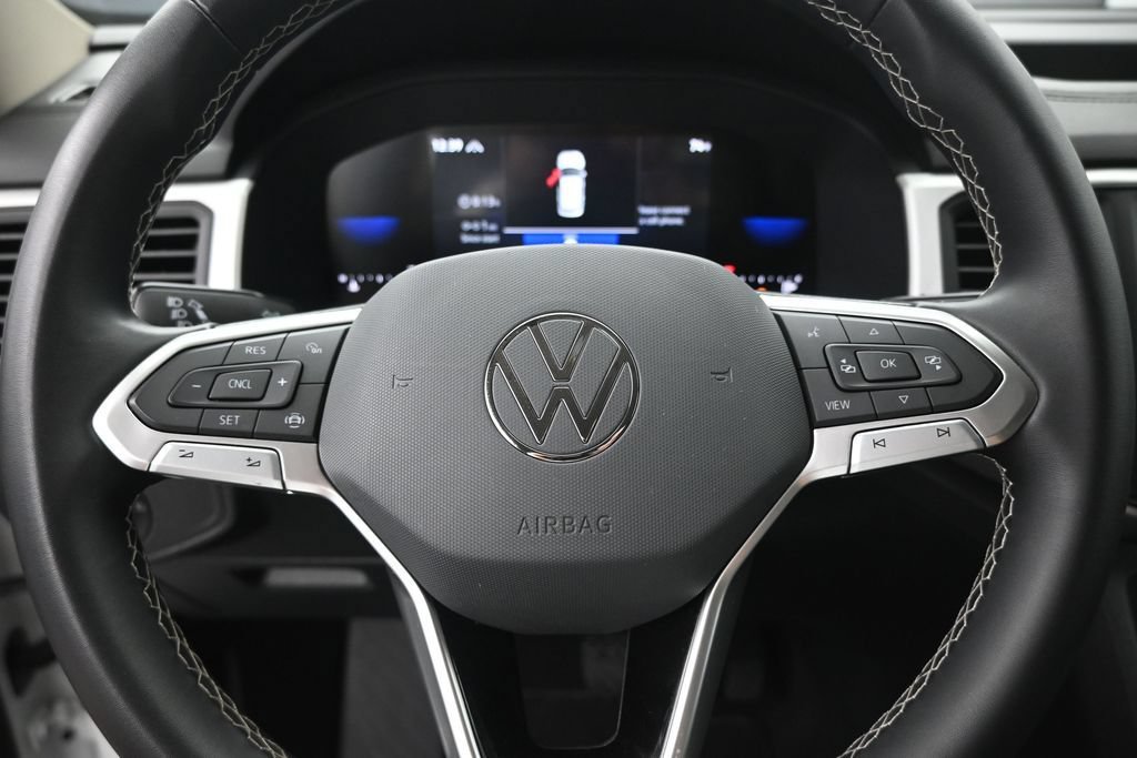 Used 2023 Volkswagen Atlas SE AWD/4WD image 24