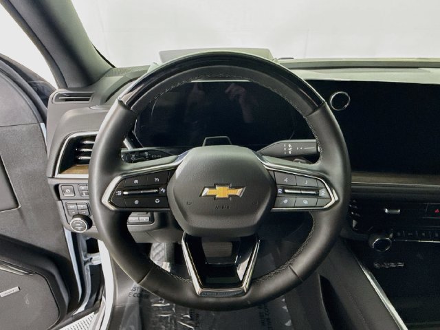 Used 2026 Chevrolet Tahoe High Country AWD/4WD image 12