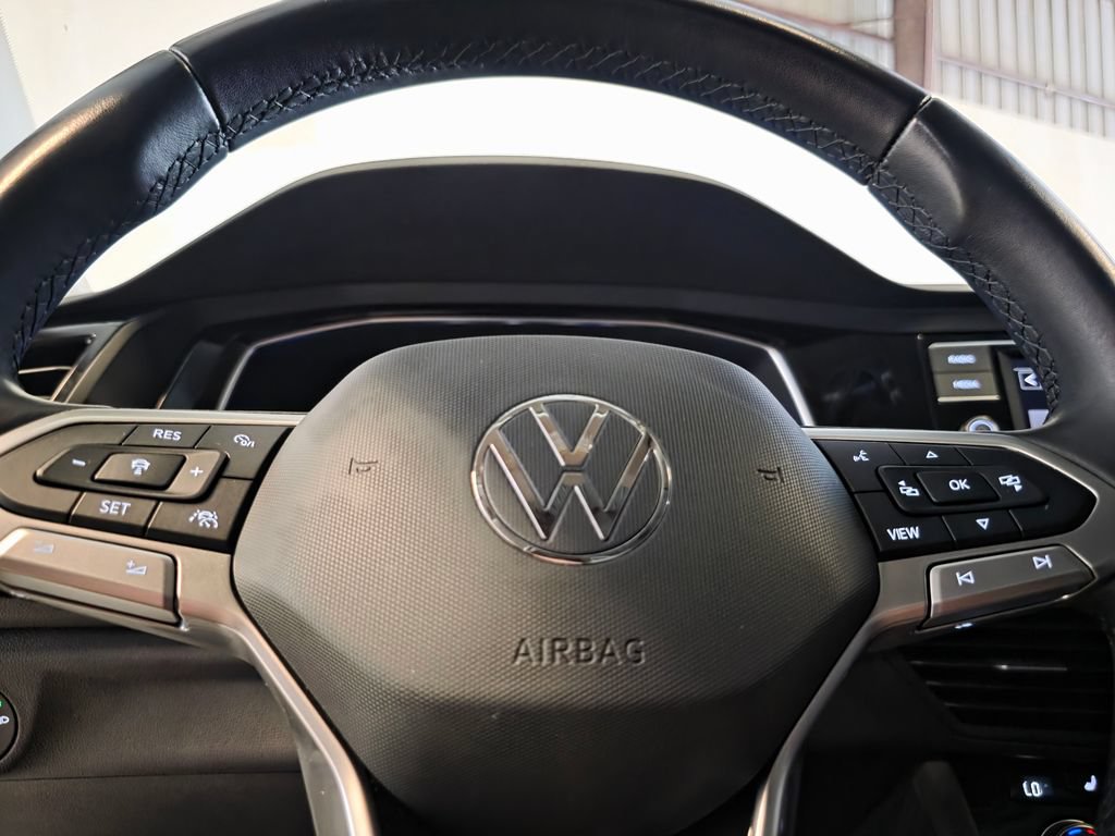 Used 2023 Volkswagen Jetta SE FWD image 25