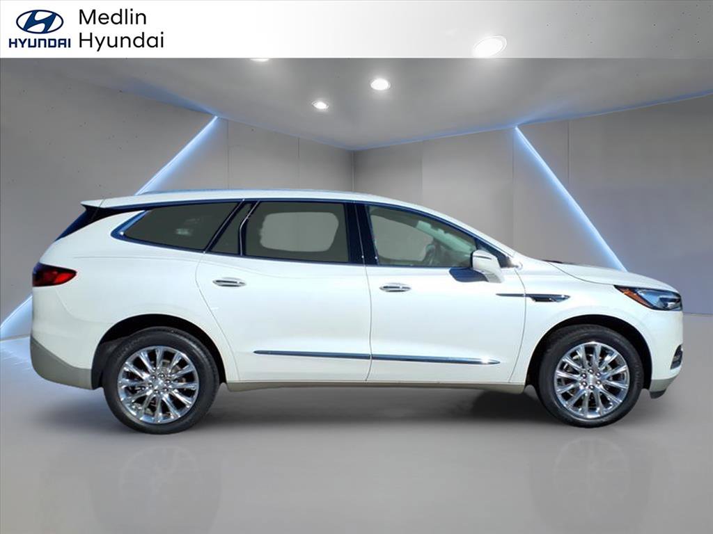 Used 2021 Buick Enclave Premium w/ Surround and Sites Package FWD image 2