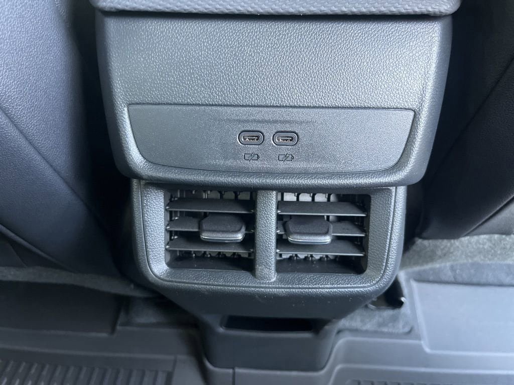 New 2026 Chevrolet Equinox LT w/ Convenience Package II image 24
