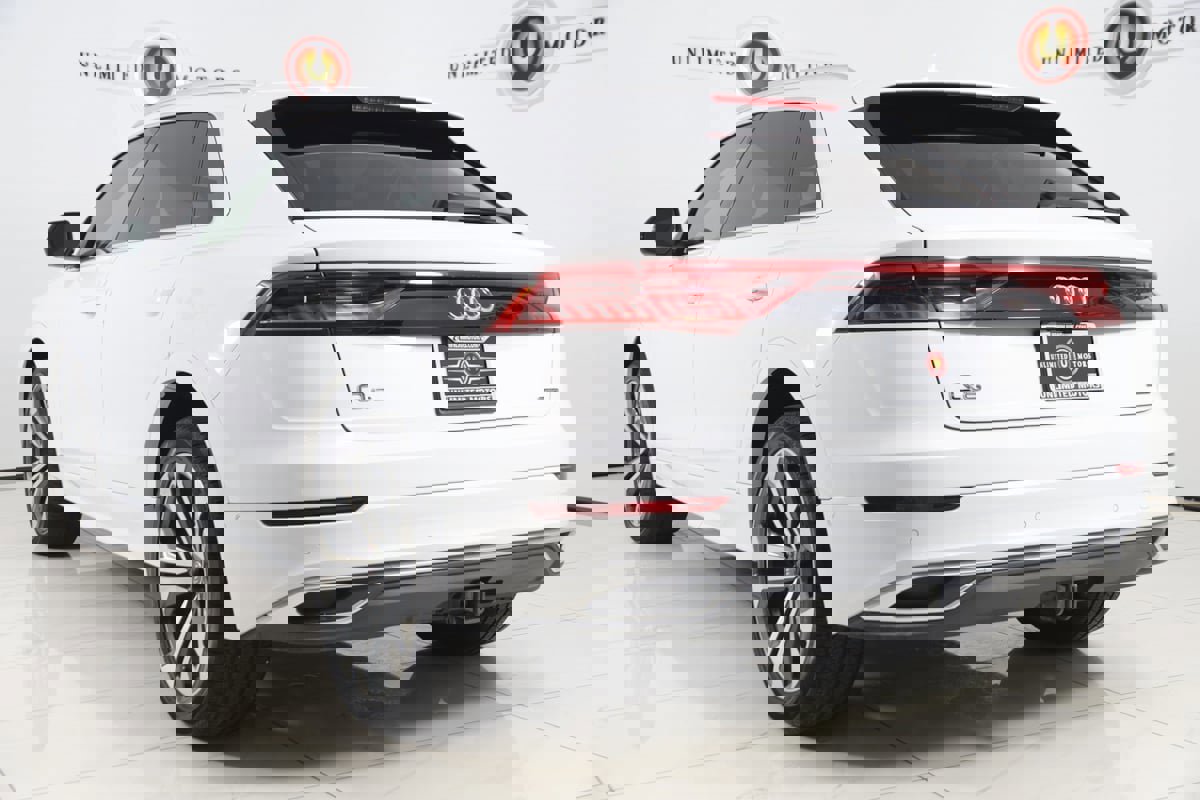 Used 2019 Audi Q8 Prestige image 4