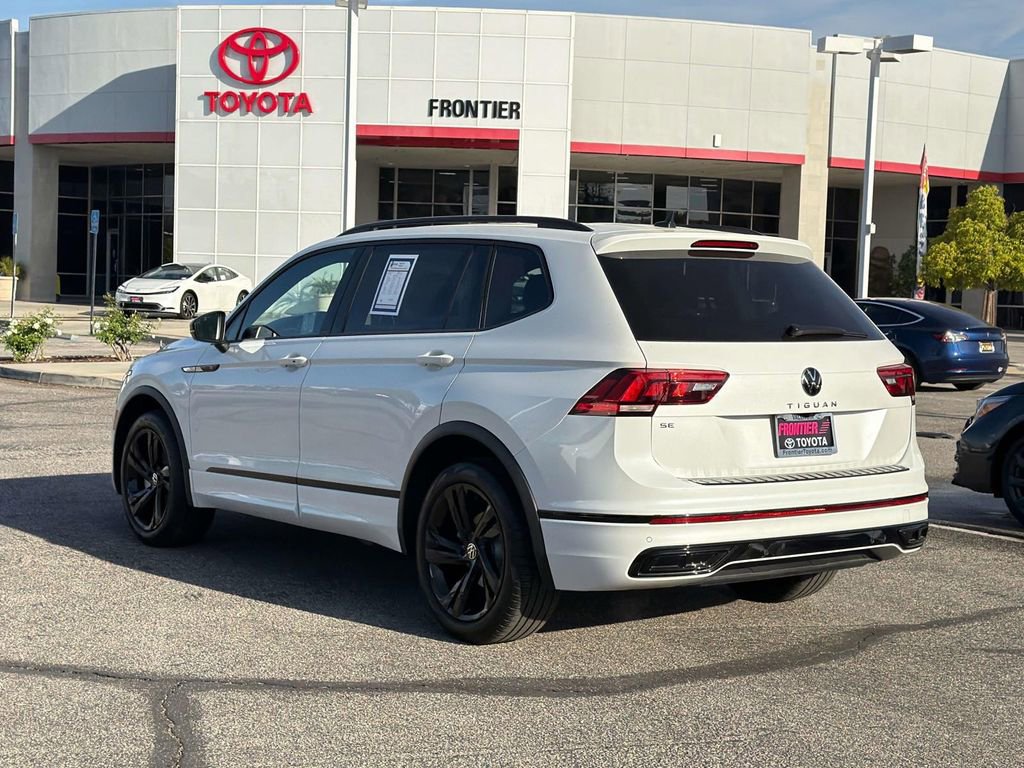 Used 2023 Volkswagen Tiguan SE R-Line image 5