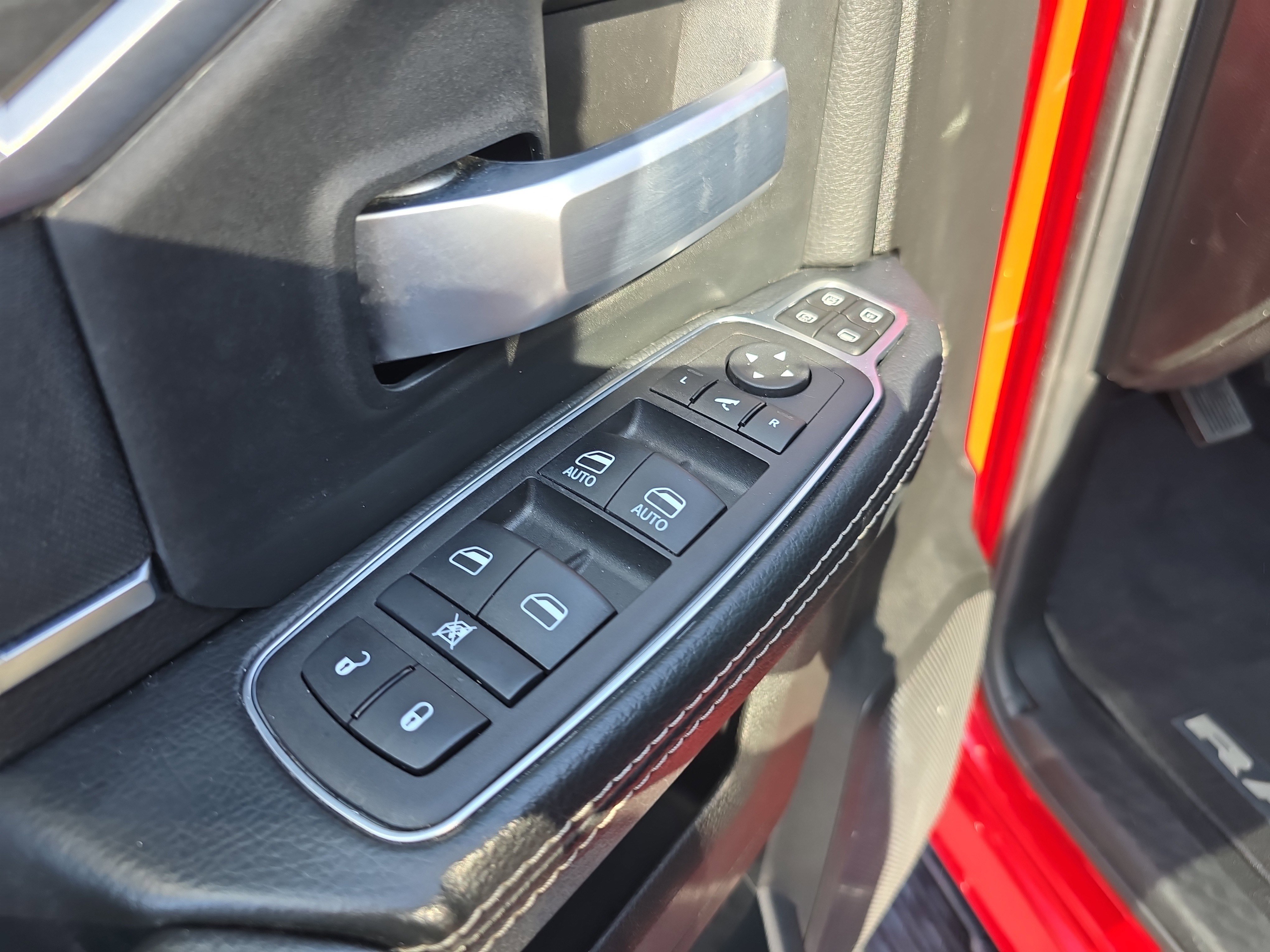 Used 2024 RAM 2500 Big Horn w/ Sport Appearance Package image 20