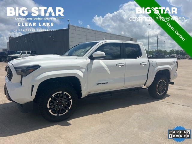 Used 2025 Toyota Tacoma TRD Sport AWD/4WD image 1