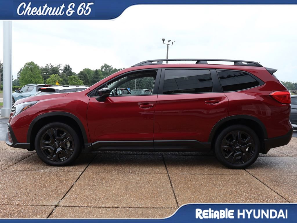 Used 2025 Subaru Ascent Onyx Edition w/ Onyx Package AWD/4WD image 3