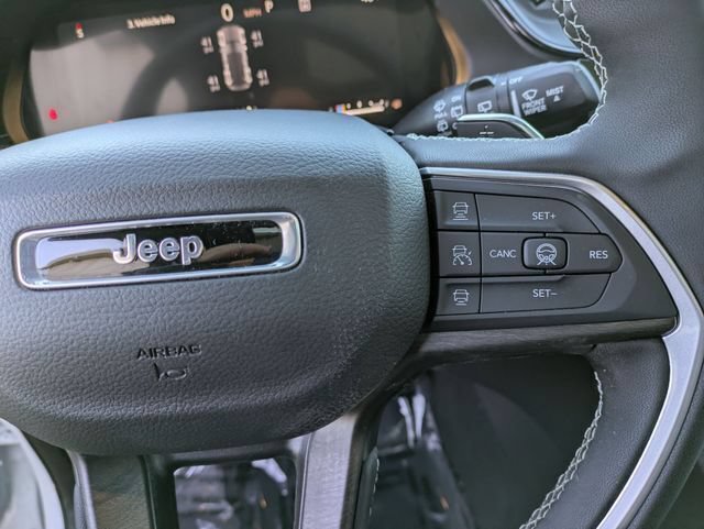 New 2026 Jeep Grand Cherokee Limited w/ Limited Altitude Package AWD/4WD image 19