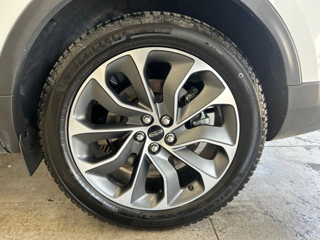 Used 2023 Lincoln Nautilus Reserve w/ Equipment Group 201A AWD/4WD image 8