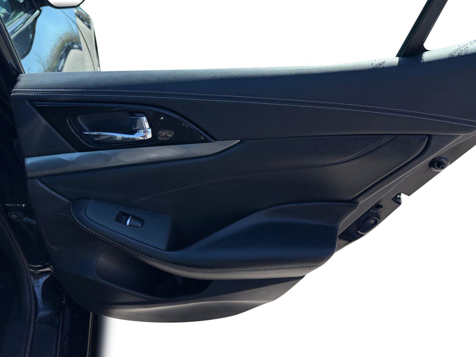 Used 2023 Nissan Maxima SL image 24