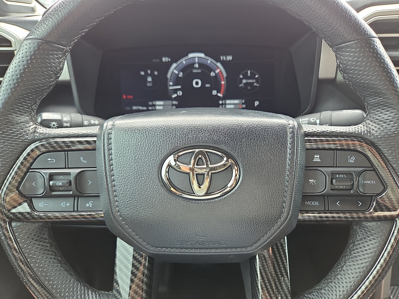 Used 2025 Toyota Tundra Limited w/ TRD Off-Road Package AWD/4WD image 24