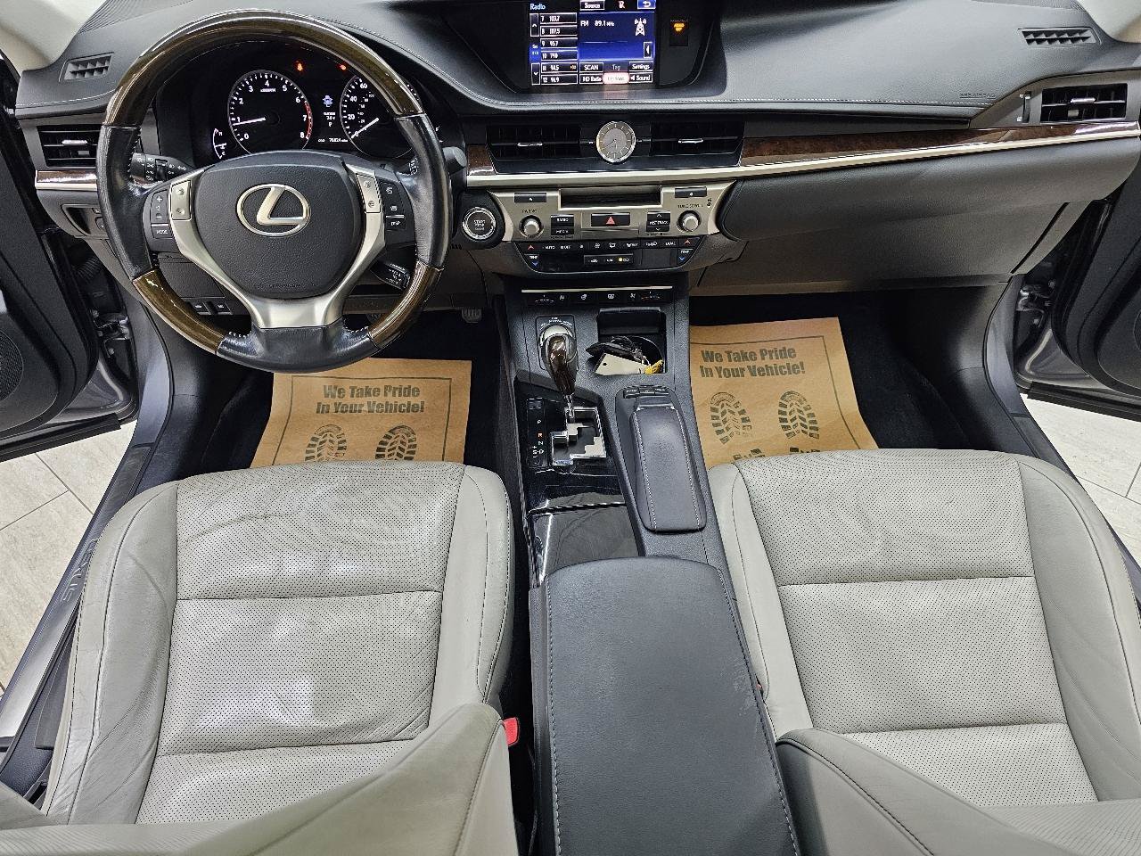 Used 2015 Lexus ES 350 w/ Luxury Package FWD image 28