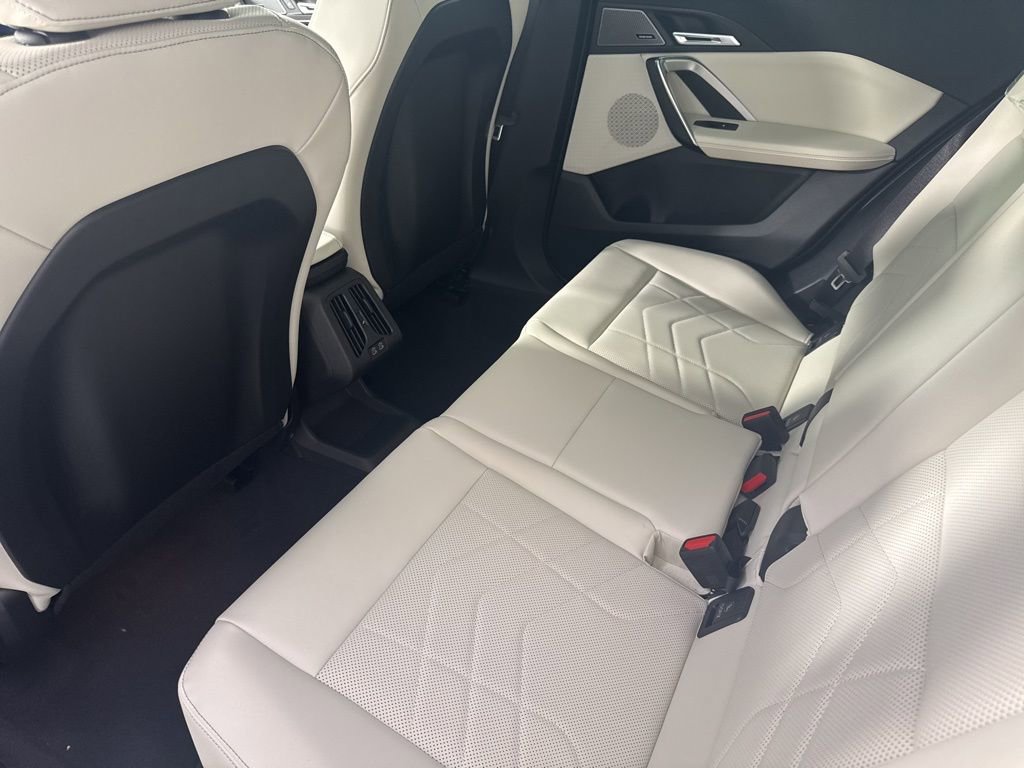 New 2026 BMW X2 xDrive28i w/ Technology Package AWD/4WD image 15