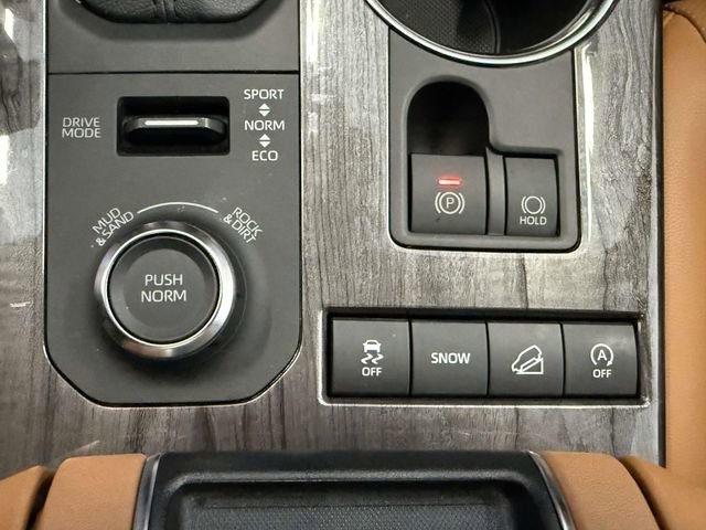 Used 2021 Toyota Highlander Platinum image 23