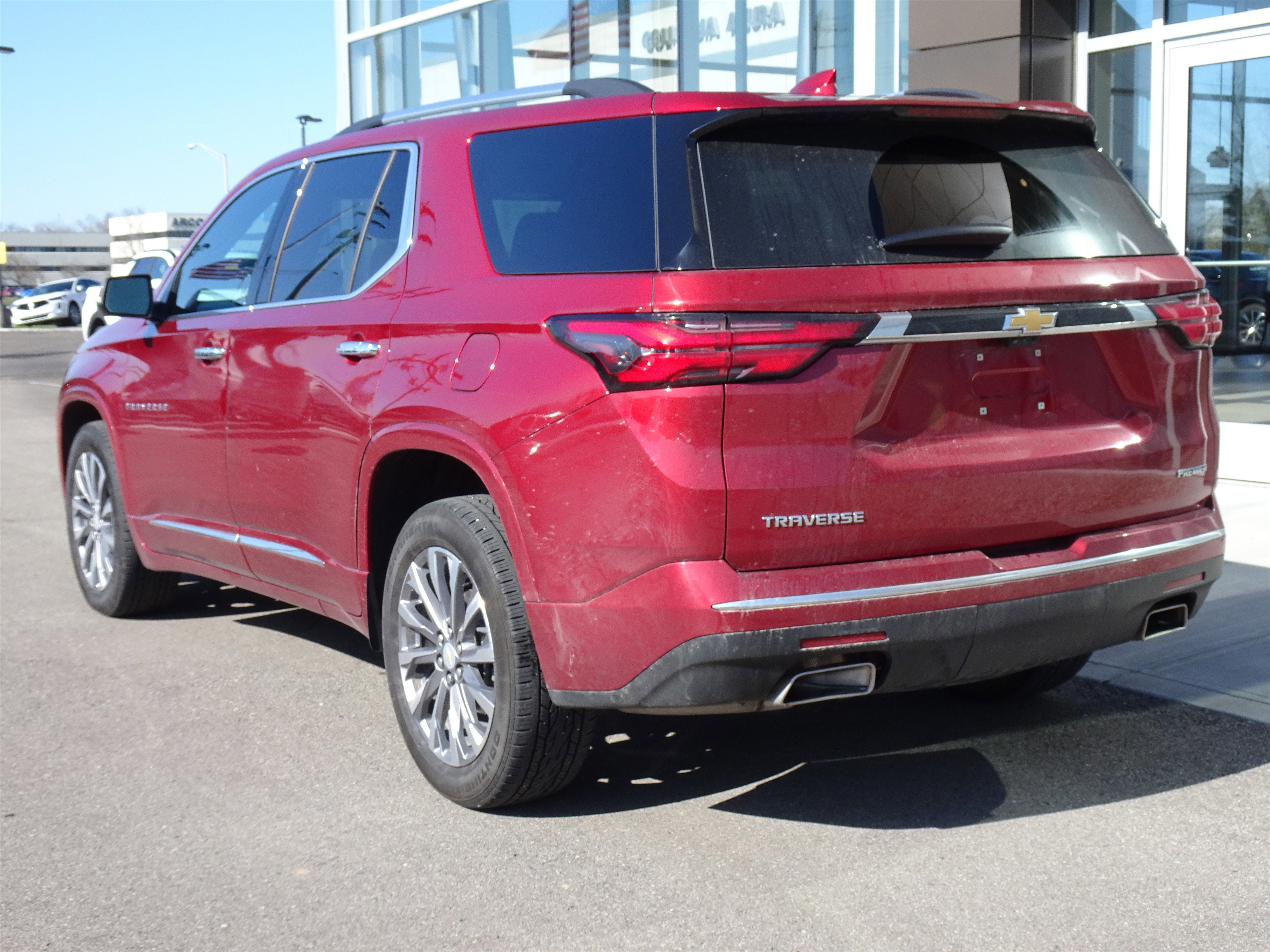 Used 2023 Chevrolet Traverse Premier w/ LPO, Floor Liner Package FWD image 3