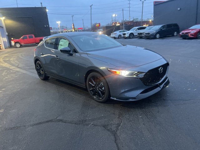 New 2026 MAZDA MAZDA3 Hatchback w/Premium Plus Pkg image 2