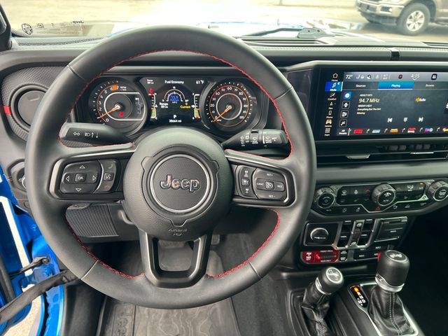 Used 2024 Jeep Wrangler Unlimited Rubicon AWD/4WD image 13