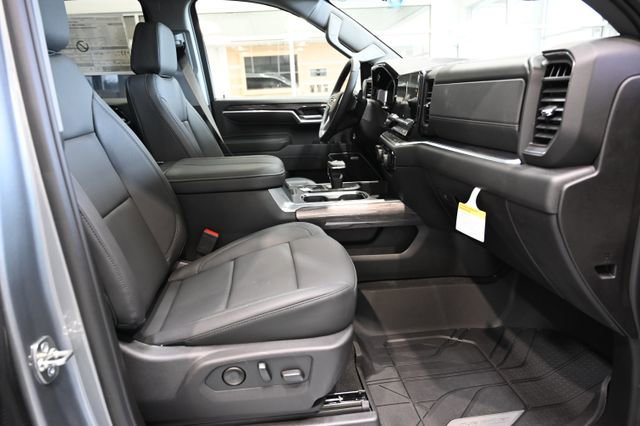 New 2026 Chevrolet Silverado 1500 LTZ w/ LTZ Premium Package image 11