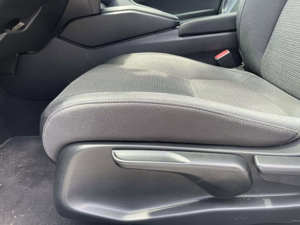 Used 2021 Honda Insight EX image 9