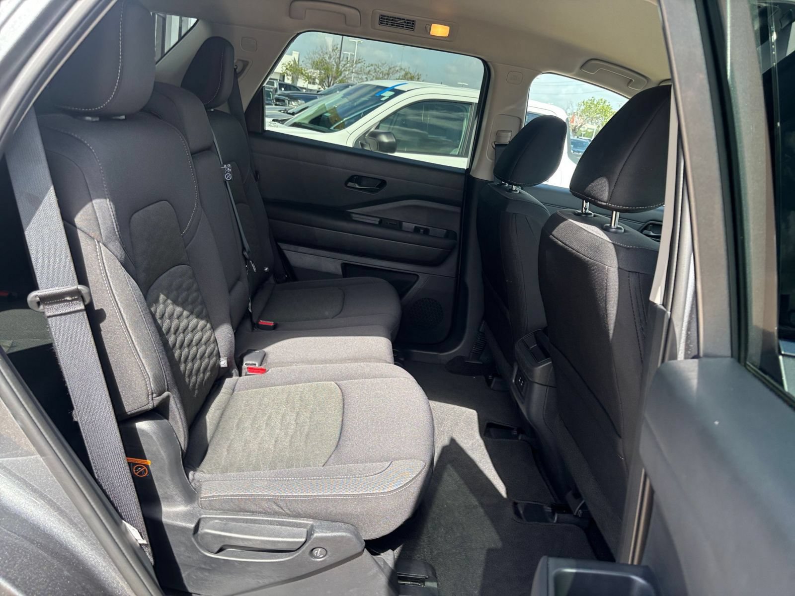 Used 2026 Nissan Pathfinder SV FWD image 28