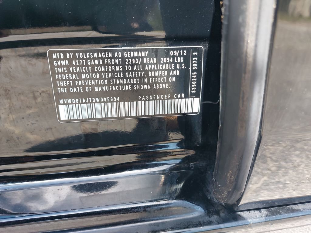 Used 2013 Volkswagen Golf 4-Door FWD image 31