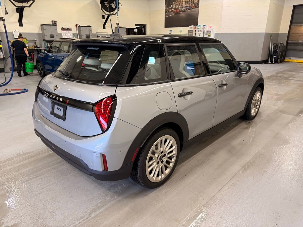 Used 2025 MINI Cooper S image 6