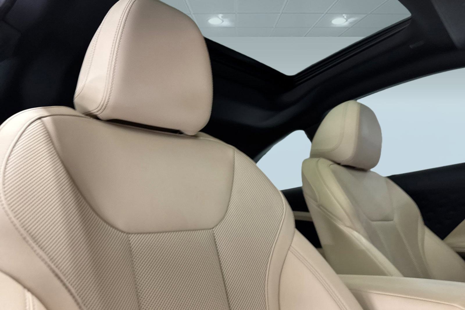 Certified 2023 BMW 230i 230i w/ Convenience Package image 26