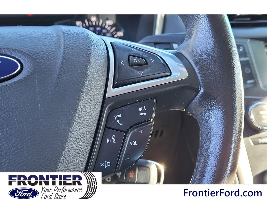 Used 2016 Ford Fusion SE w/ Equipment Group 202A image 19