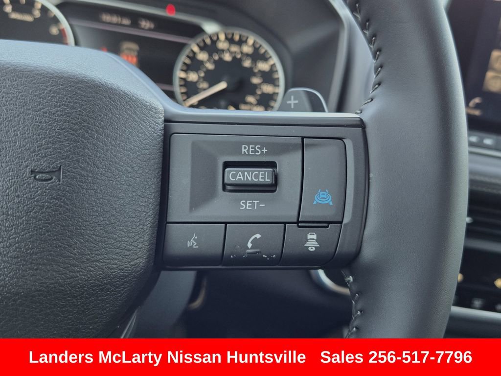 Used 2025 Nissan Rogue SV FWD image 23