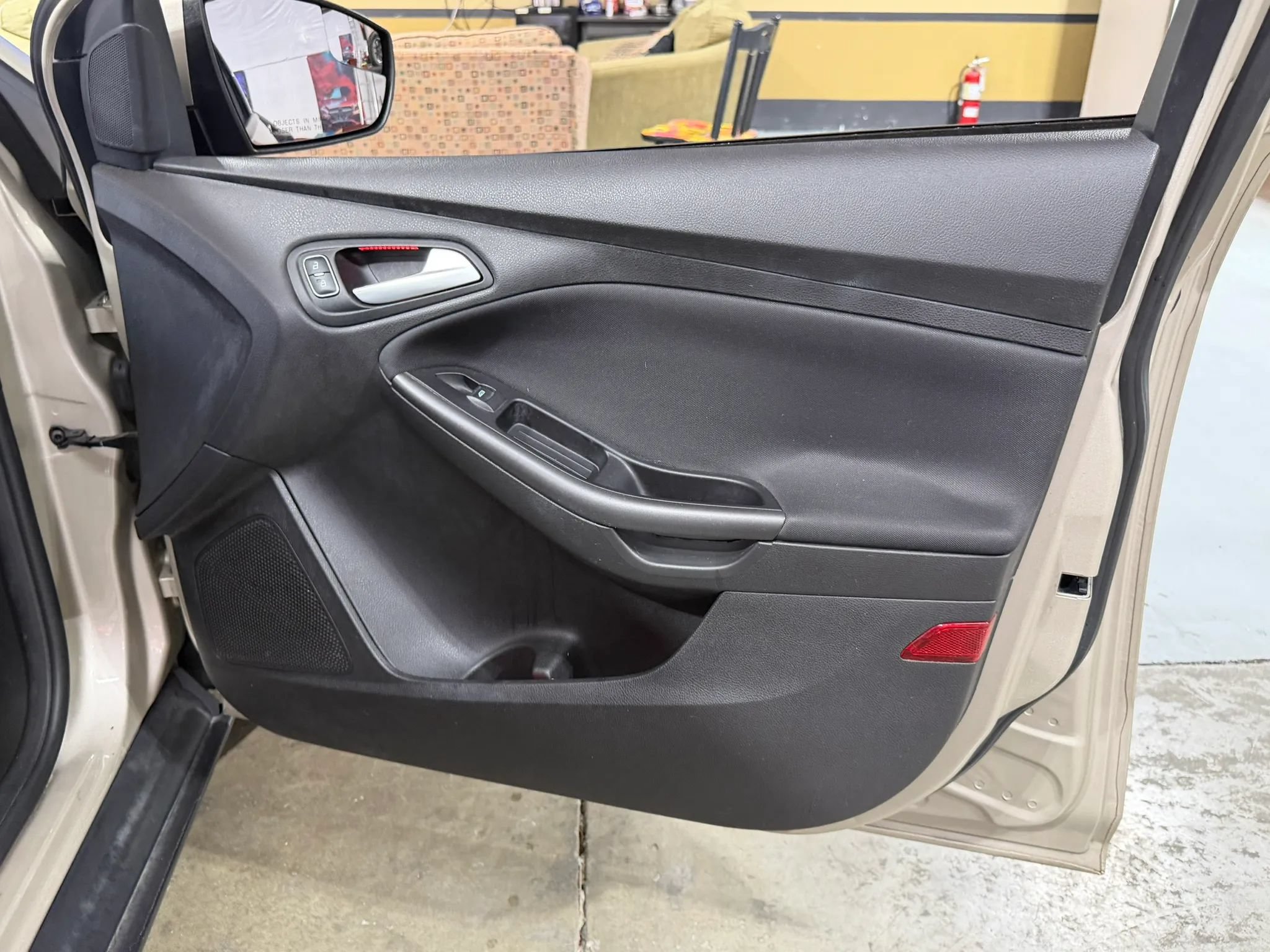 Used 2017 Ford Focus SEL w/ Interior Protection Package FWD image 19