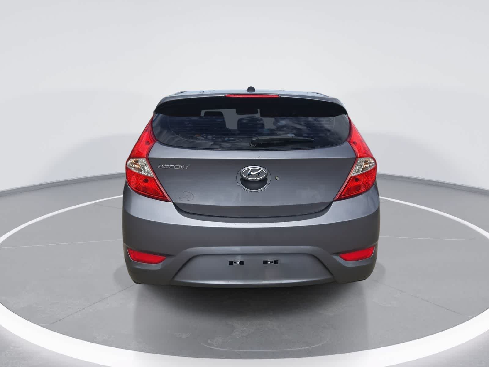 Used 2013 Hyundai Accent SE FWD image 7