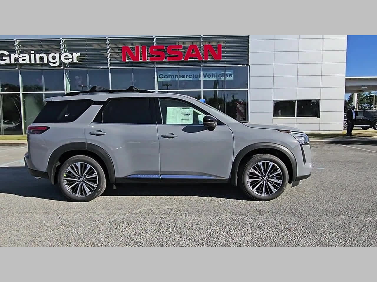 New 2026 Nissan Pathfinder Platinum FWD image 36