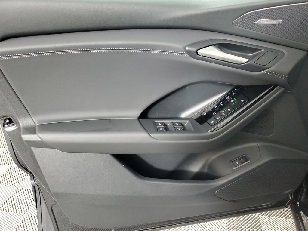 New 2027 Audi SQ6 e-tron Premium Plus AWD/4WD image 18