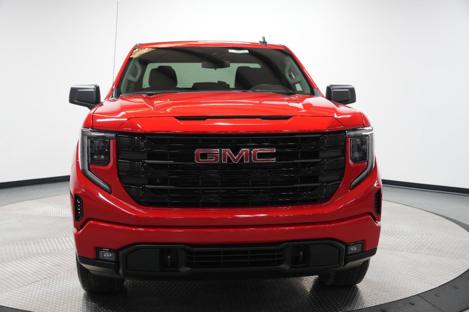 New 2026 GMC Sierra 1500 Elevation image 2