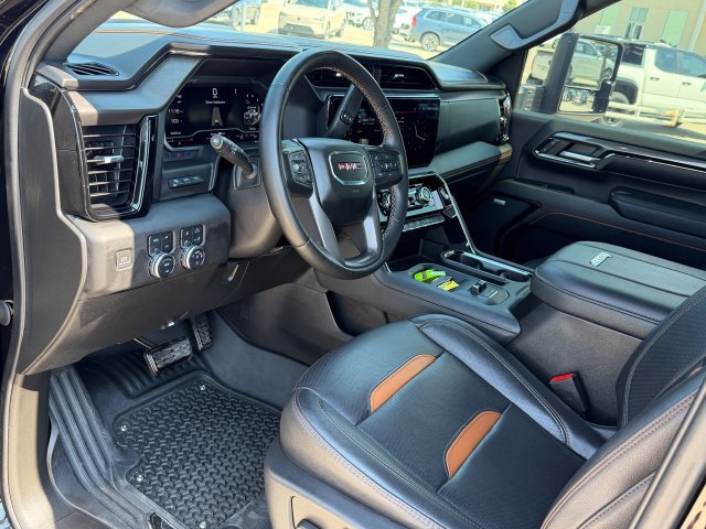 Used 2024 GMC Sierra 2500 AT4 w/ AT4 Premium Plus Package AWD/4WD image 18