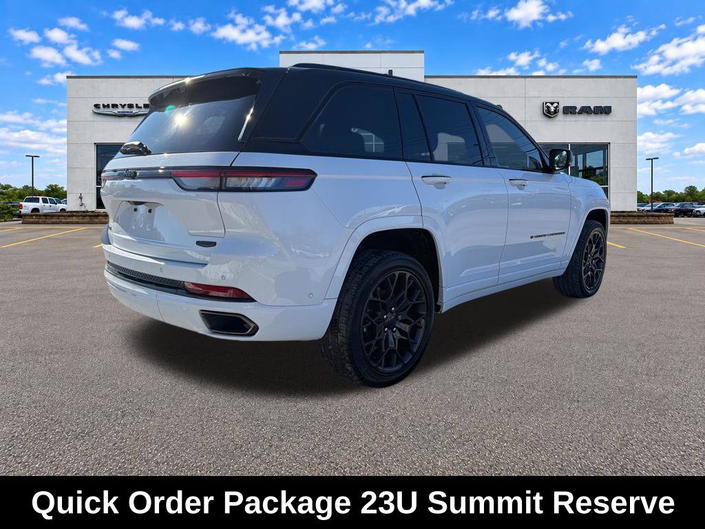 Used 2025 Jeep Grand Cherokee Summit AWD/4WD image 4