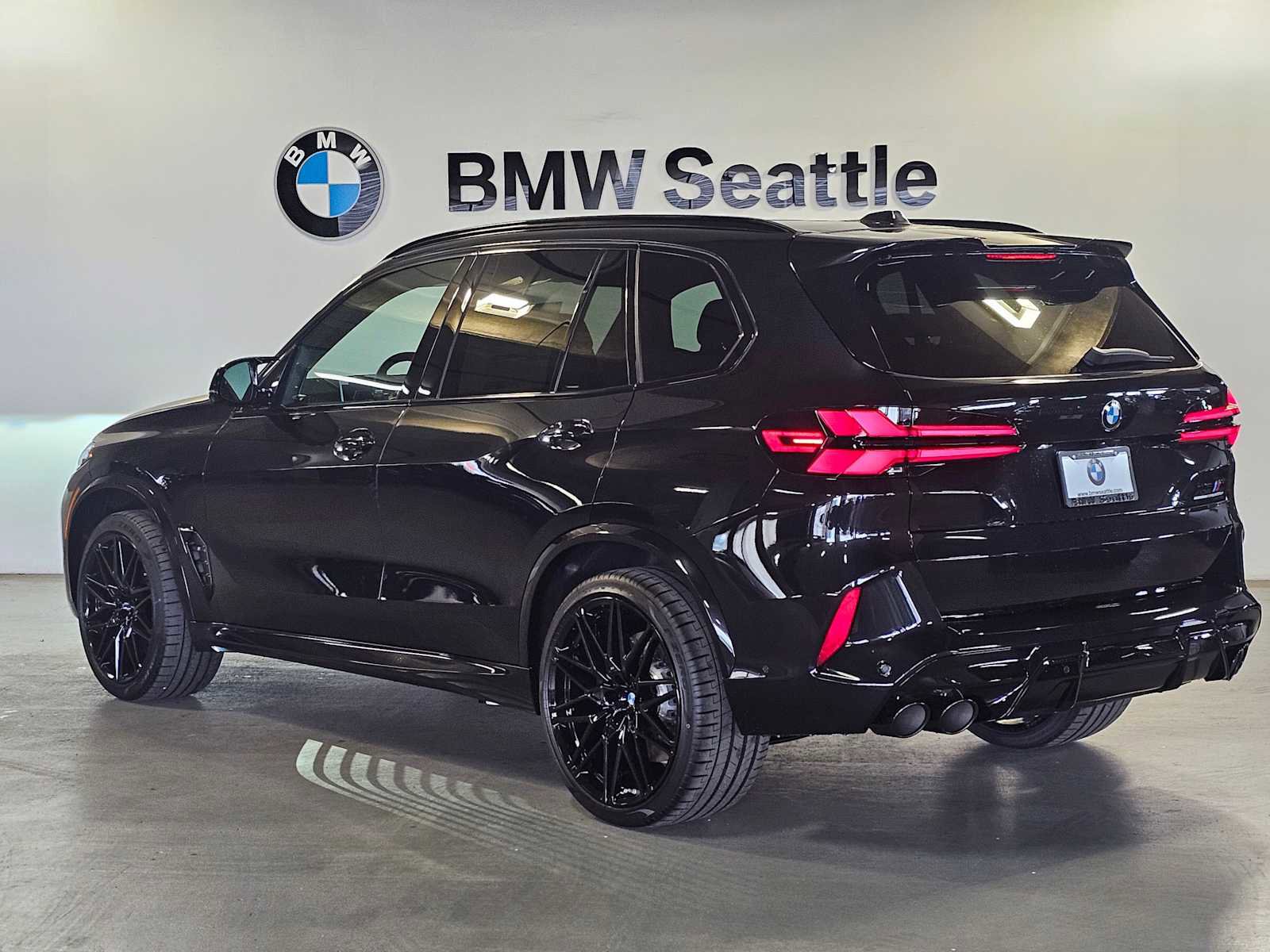 New 2026 BMW X5 M Competition w/ Executive Package AWD/4WD image 4