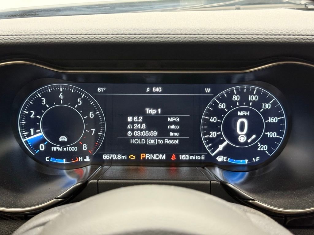 Used 2021 Ford Mustang Shelby GT500 w/ Carbon Fiber Track Pack image 24